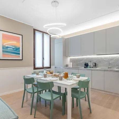 Vitruvio Palace - La Vista Apartments-2